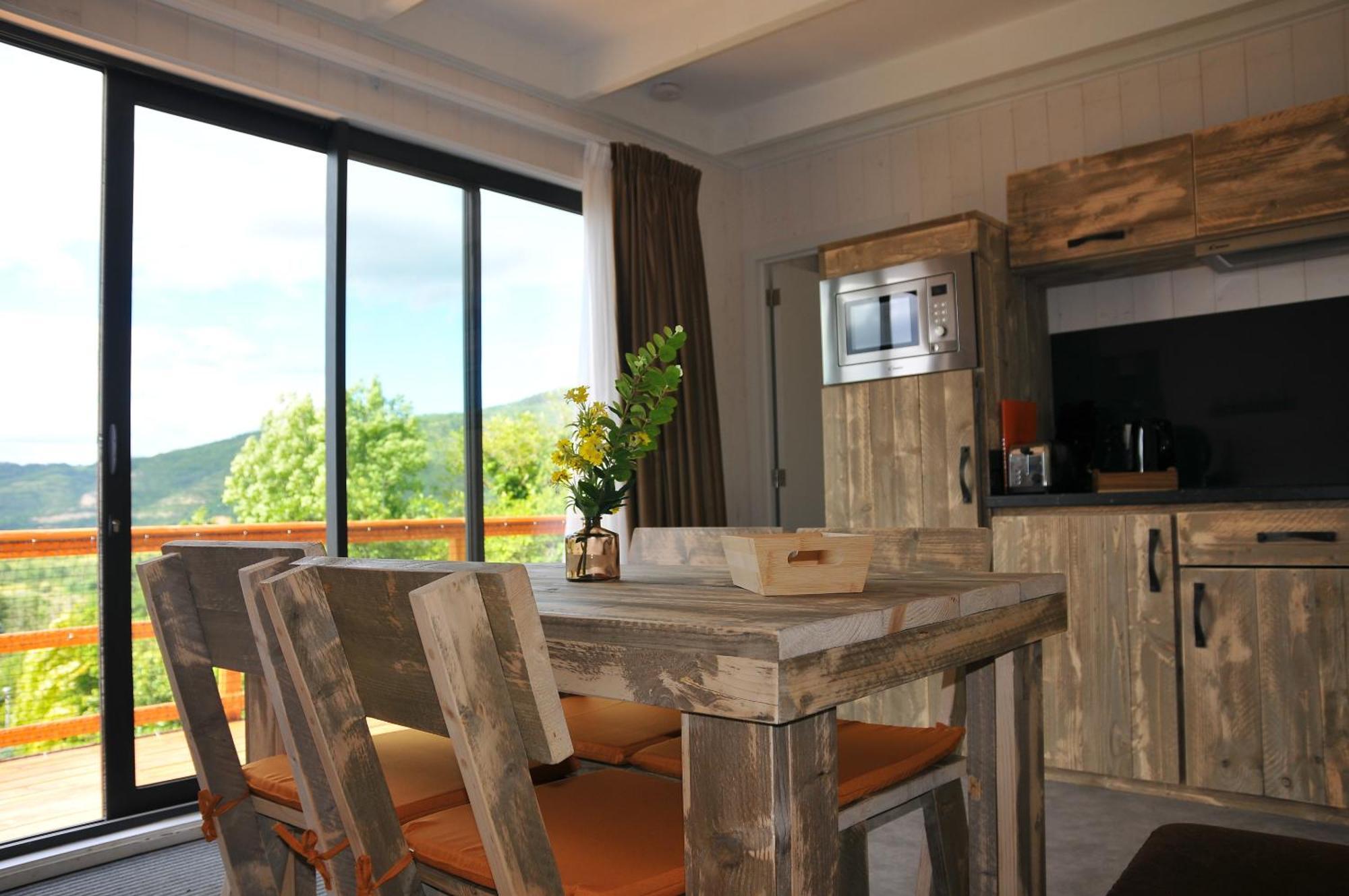 Lodges Arverne Vic-le-Comte Екстер'єр фото
